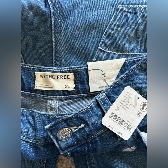 Free People NWT Blue Westward Wide Barrel Embroidered Jeans size 25 - Picture 4 of 8